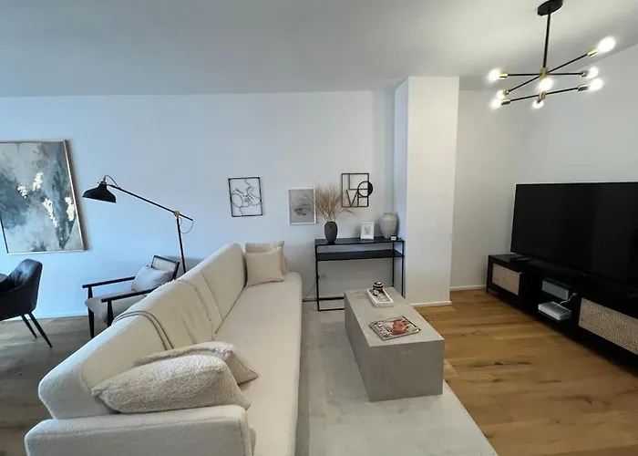 Stylishes Mit Grossem Balkon Nahe Hauptbahnhof Apartmán Vídeň