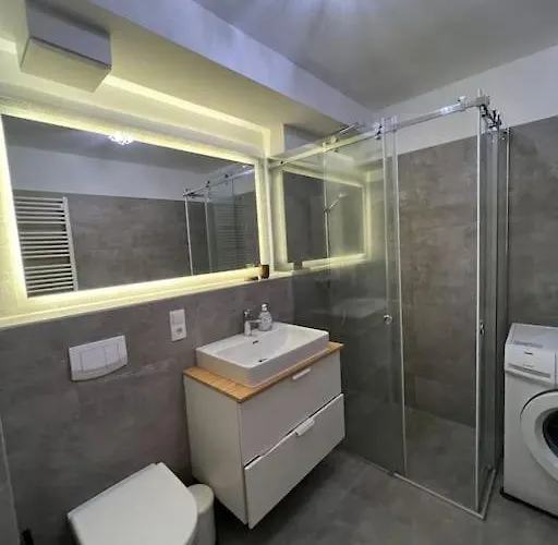 Stylishes Mit Grossem Balkon Nahe Hauptbahnhof Apartmán