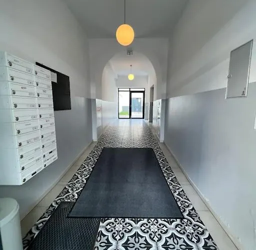 Stylishes Mit Grossem Balkon Nahe Hauptbahnhof Apartmán
